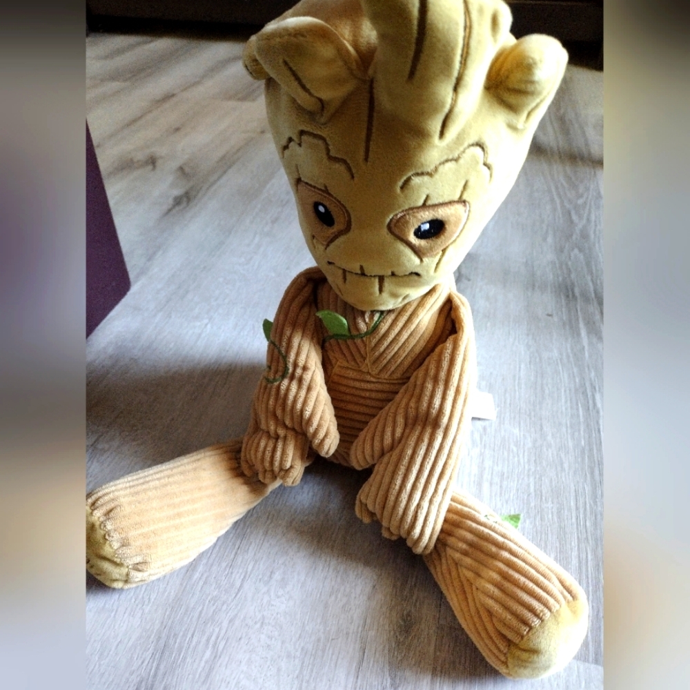 Groot Scentsy Buddy Plush Doll Marvel with Scent Pack dated 2020